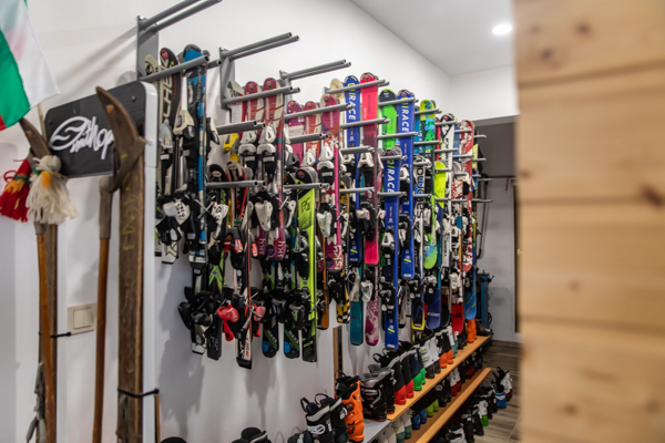 Ski Equipment 9